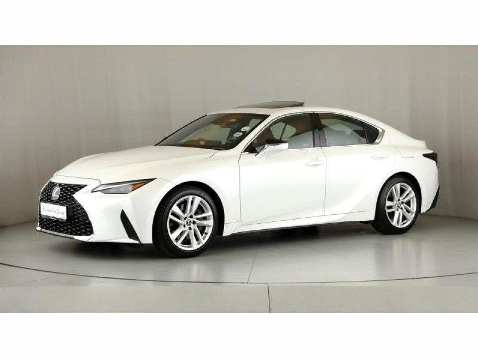 Lexus IS 300h SE, image 2