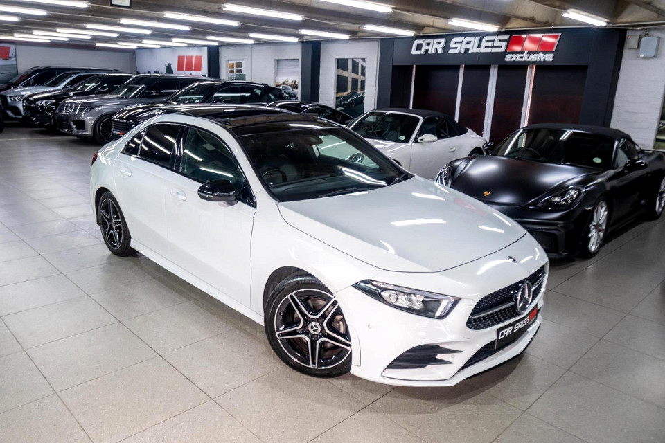 MERCEDES-BENZ A200 (4DR), image 2