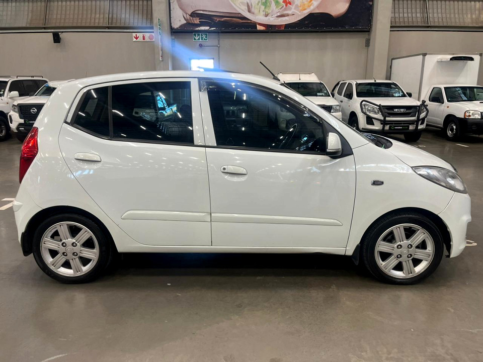 HYUNDAI i10 1.25 GLIDE , image 2