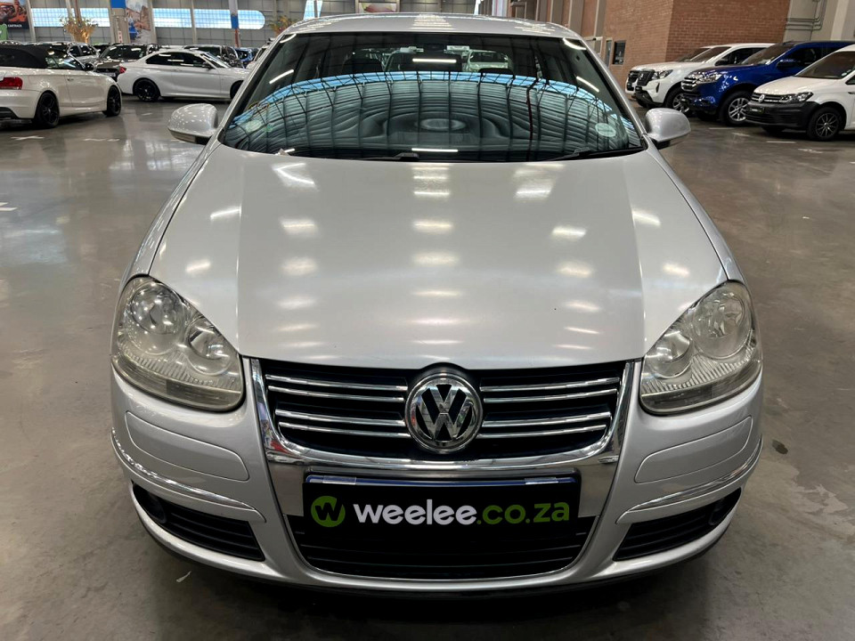 VOLKSWAGEN JETTA 1.9 TDi COMFORTLINE DSG, image 2