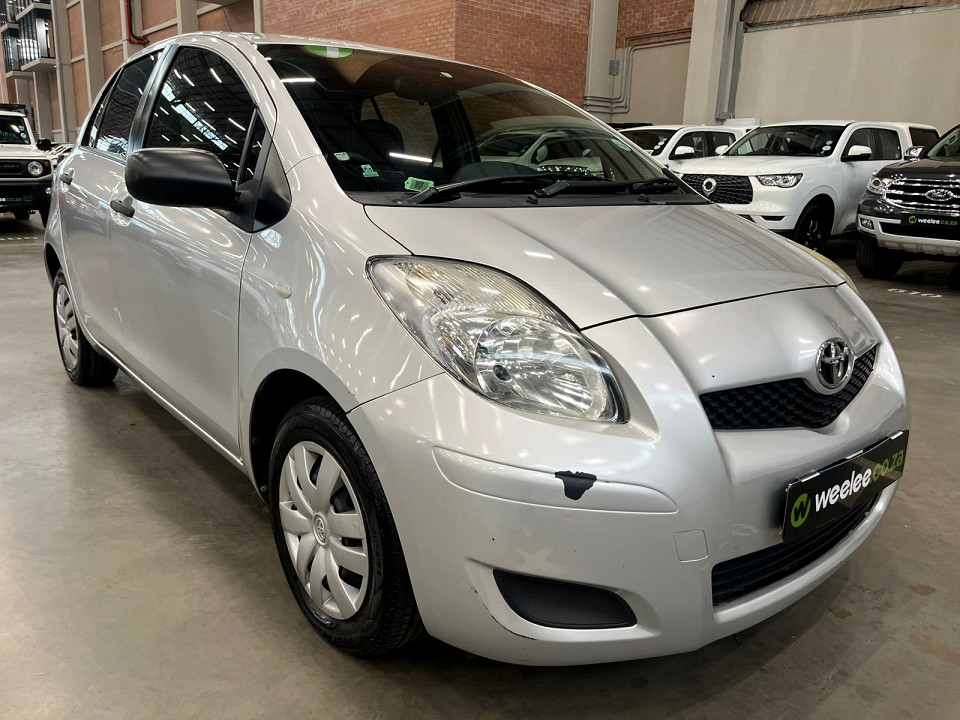 Toyota Yaris T3 A/C 5dr, image 1