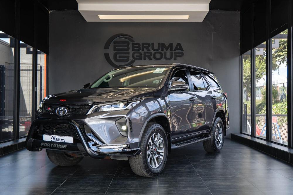 Toyota Fortuner 2.4GD-6 R/B A/T, image 1