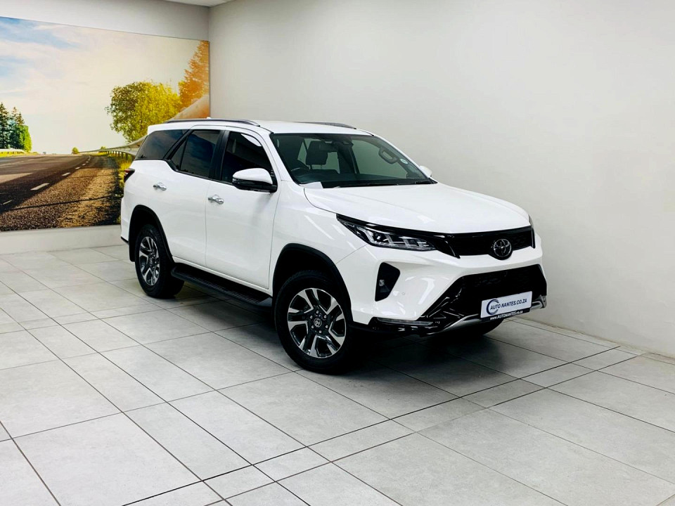 TOYOTA FORTUNER 2.8 GD-6 4X4 VX AT (MHEV), image 1