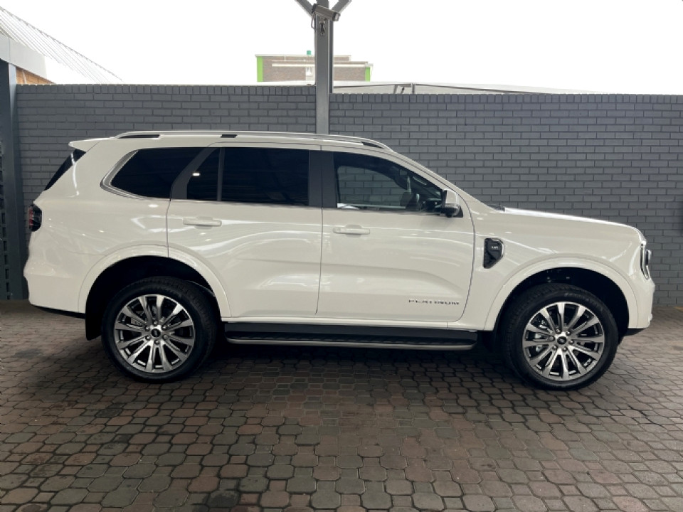 FORD EVEREST 3.0D V6 PLATINUM AWD A/T, image 2