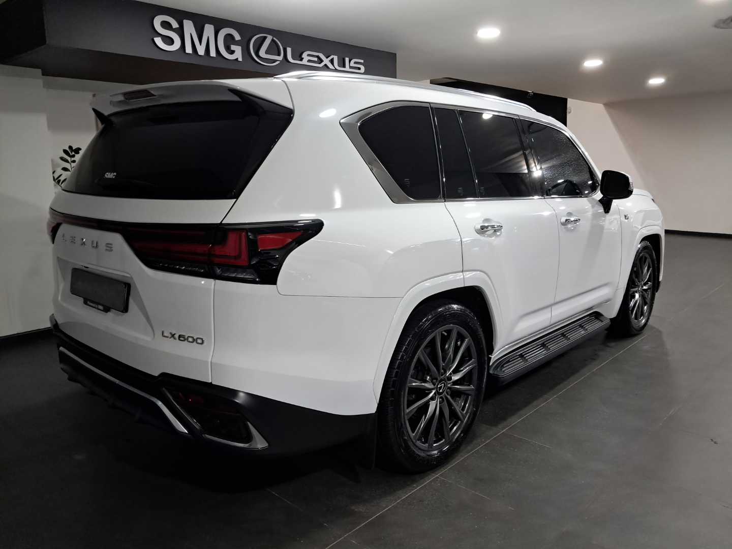 LEXUS LX 600 F-SPORT, image 2