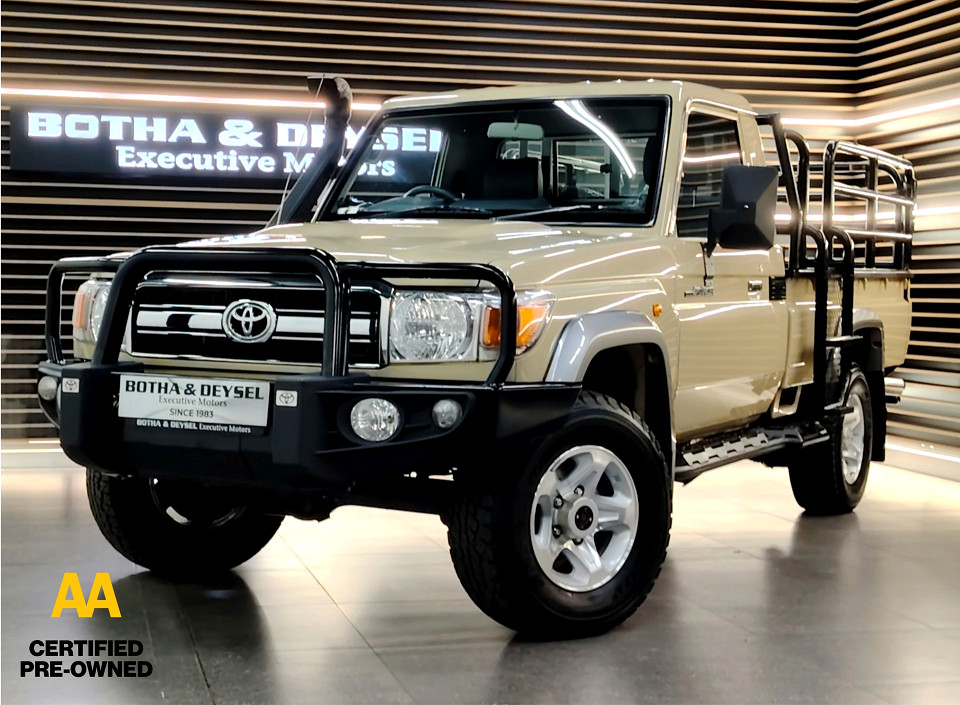 Toyota Land Cruiser 79 4.0 V6, image 1