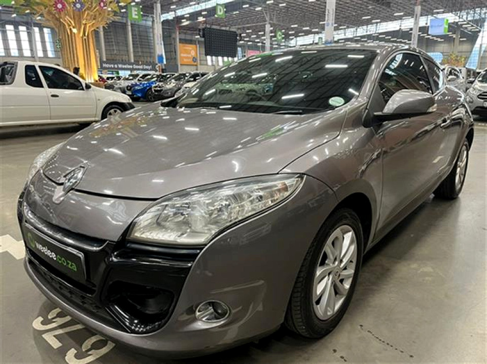 RENAULT MEGANE III 1.6 EXPRESSION COUPE, image 2