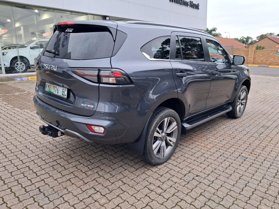 ISUZU MU-X 3.0D HR LSE A/T, image 2