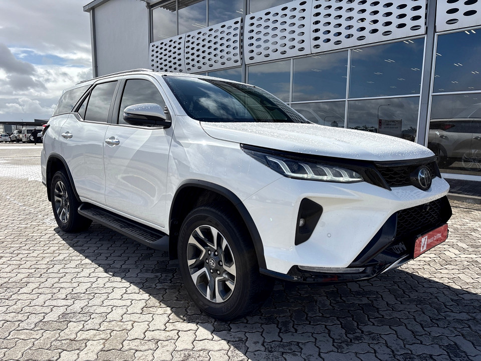 TOYOTA FORTUNER 2.8GD-6 VX A/T, image 1