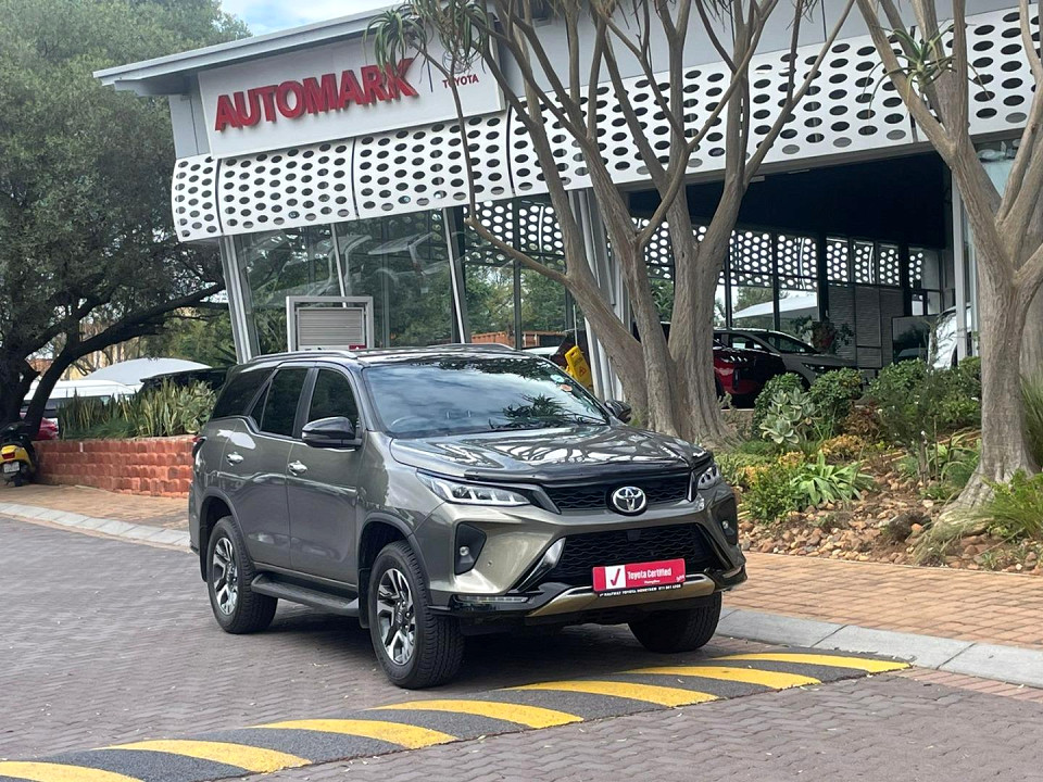 TOYOTA  FORTUNER 2.8GD-6 R/B A/T, image 1