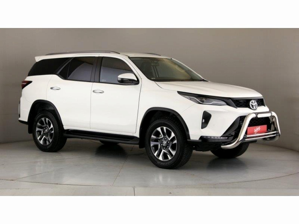 TOYOTA  FORTUNER 2.4GD-6 R/B A/T, image 1