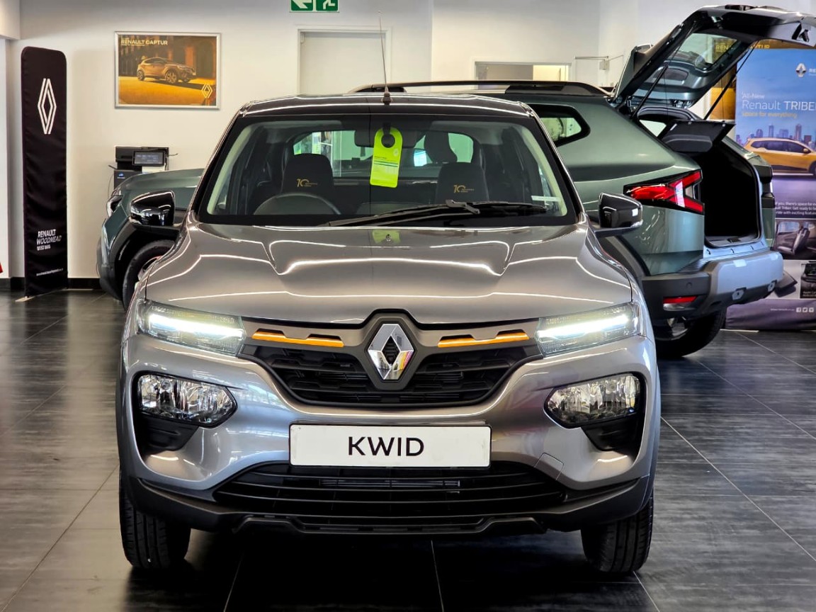 RENAULT KWID 1.0 10 YR LTD ED, image 2