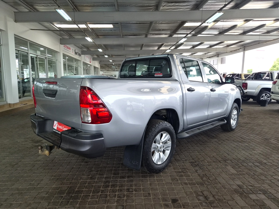TOYOTA HILUX 2.4 GD-6 RB SRX A/T P/U D/C, image 2