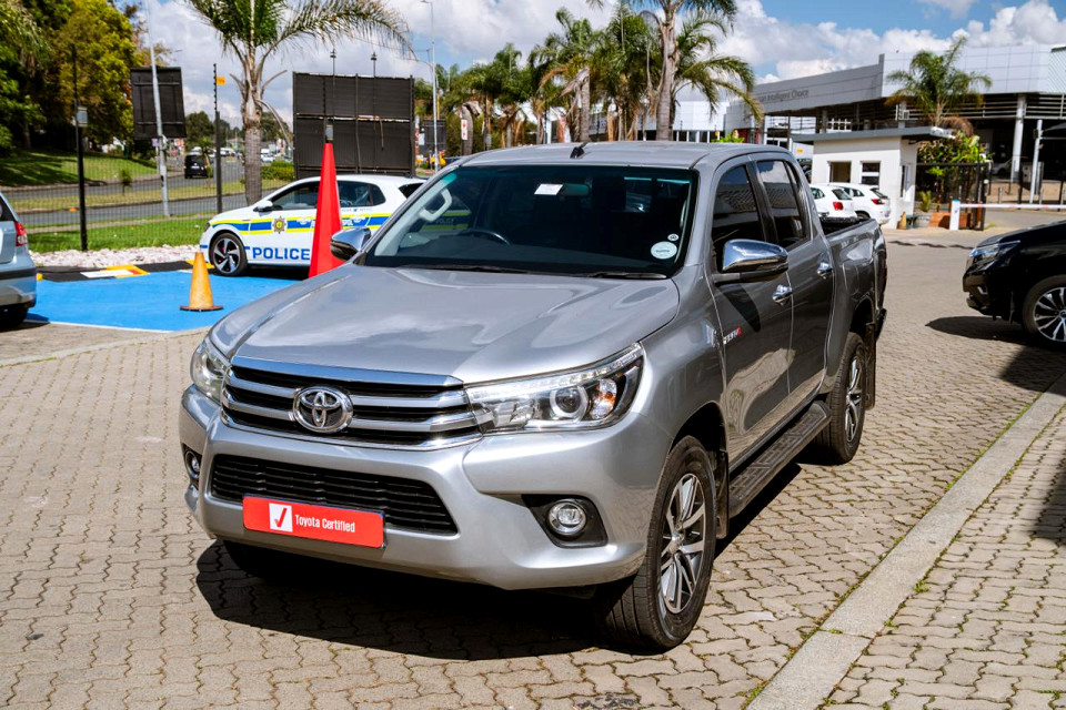 TOYOTA HILUX 2.8 GD-6 RAIDER 4X4 A/T P/U D/C, image 2