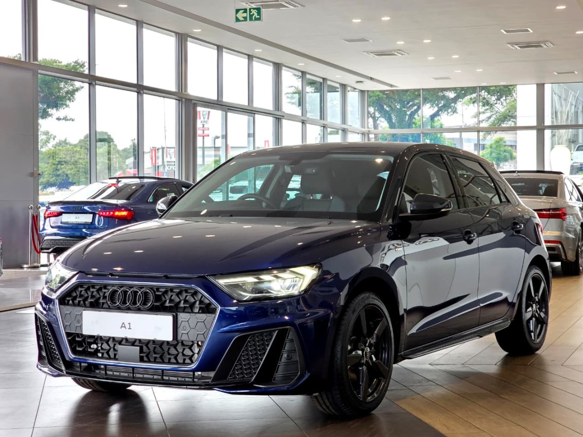 AUDI A1 SPORTBACK 30 TFSI BLACK EDITION S-TRONIC, image 1