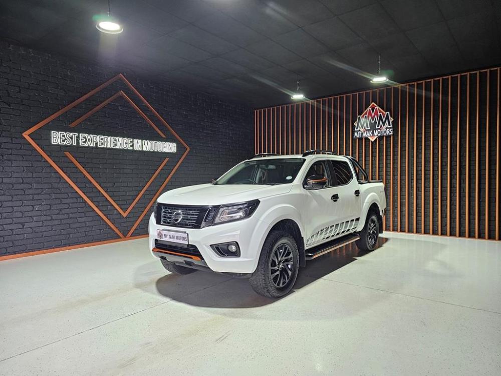 Nissan Navara 2.3D Stealth 4X2 AT DC, image 1