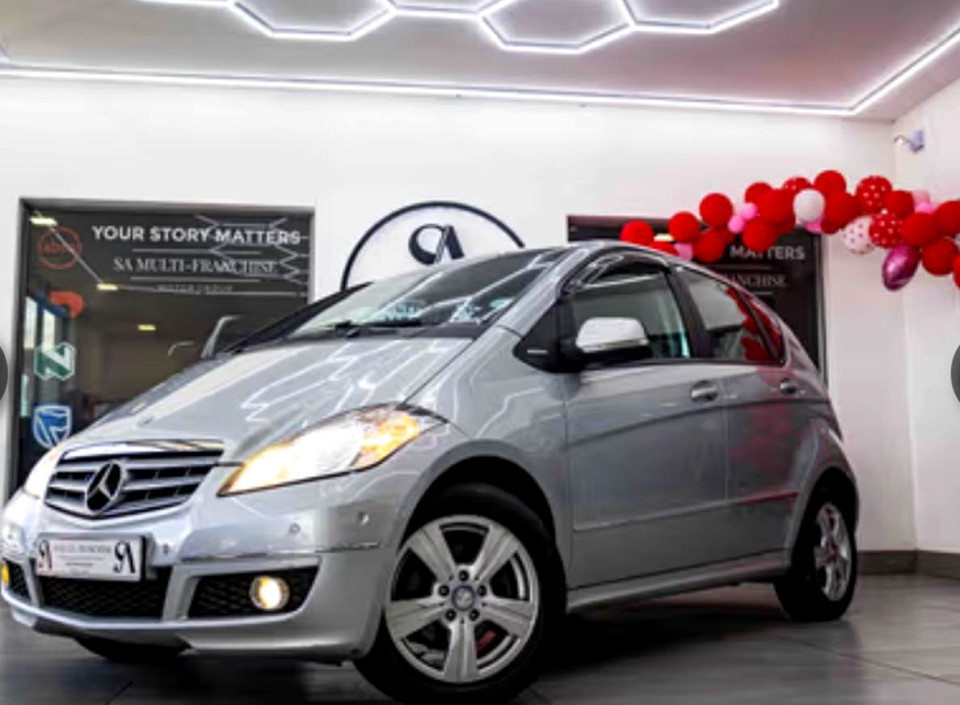MERCEDES-BENZ A 180 CDI ELEGANCE, image 1
