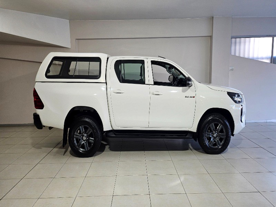 TOYOTA HILUX 2.4 GD-6 RAIDER 4X4 A/T P/U D/C, image 2