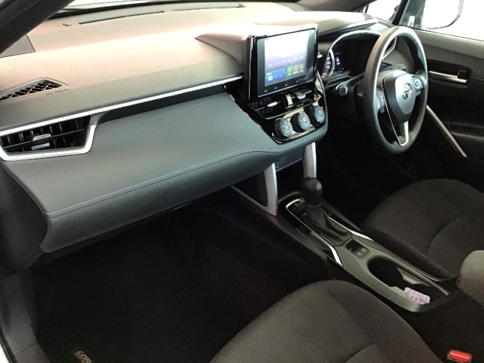 TOYOTA COROLLA CROSS 1.8 Xi , image 2