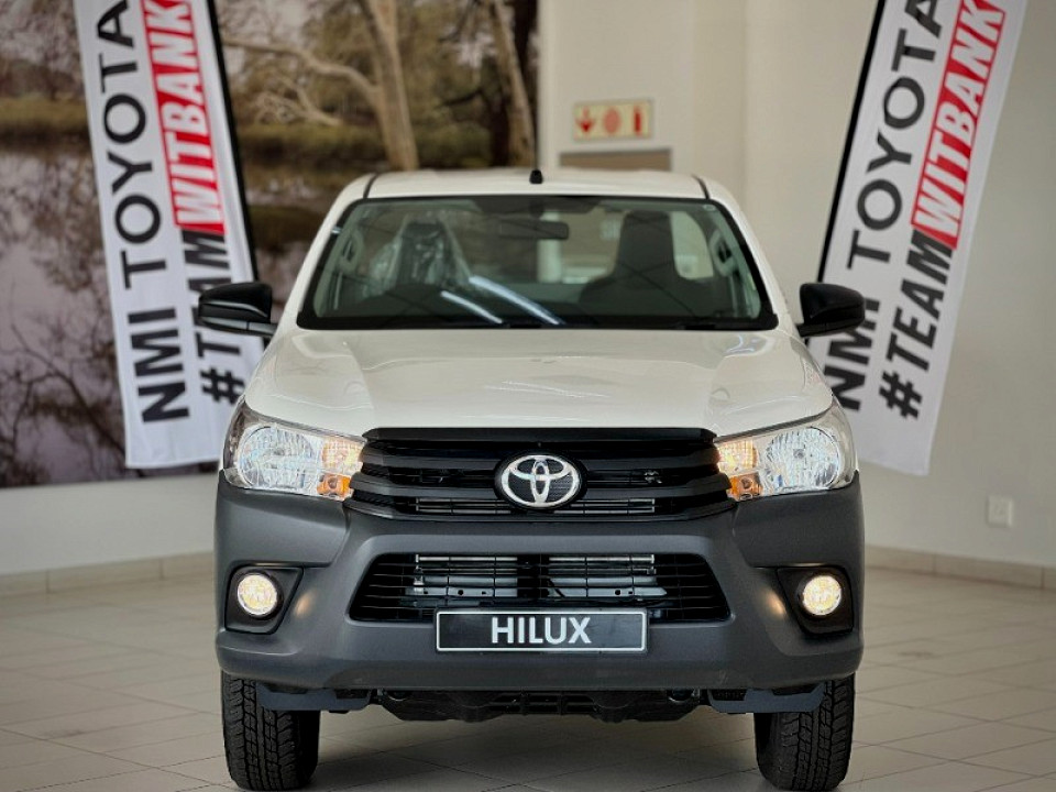 TOYOTA HILUX 2.4 GD-6 SR 4X4 P/U S/C, image 2