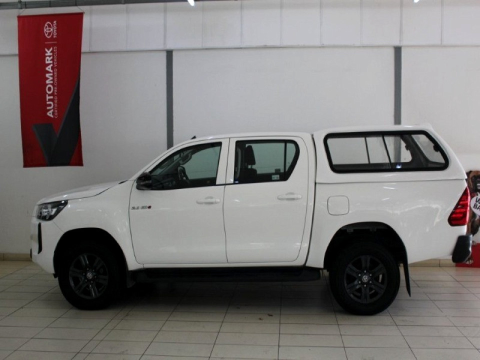TOYOTA HILUX 2.4 GD-6 RAIDER 4X4 A/T P/U D/C, image 2