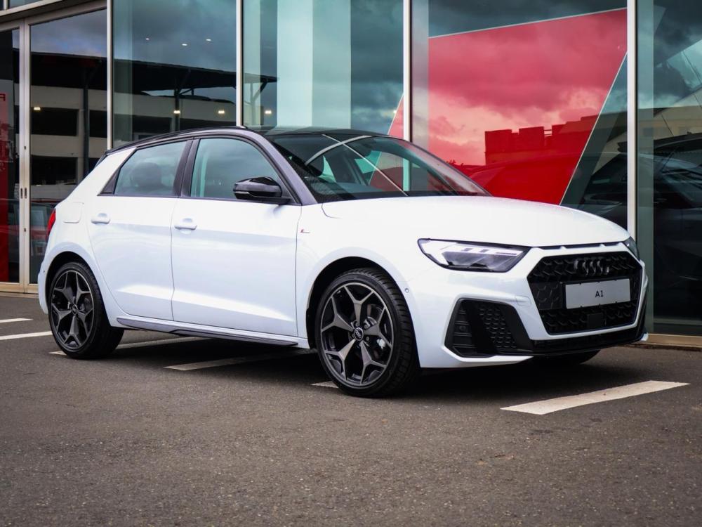 AUDI A1 SPORTBACK 30 TFSI BLACK EDITION S-TRONIC, image 1