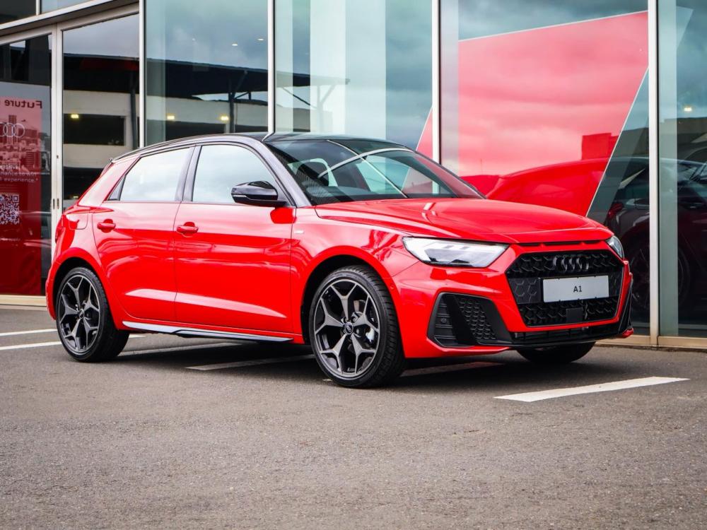 AUDI A1 SPORTBACK 30 TFSI BLACK EDITION S-TRONIC, image 1