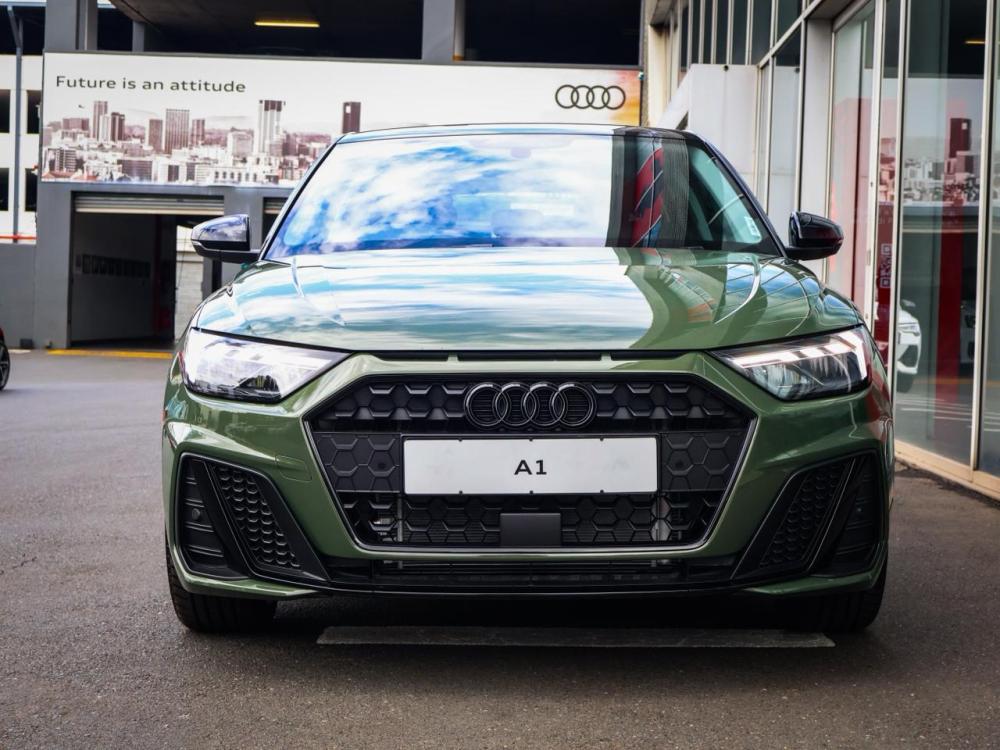 AUDI A1 SPORTBACK 30 TFSI BLACK EDITION S-TRONIC, image 2