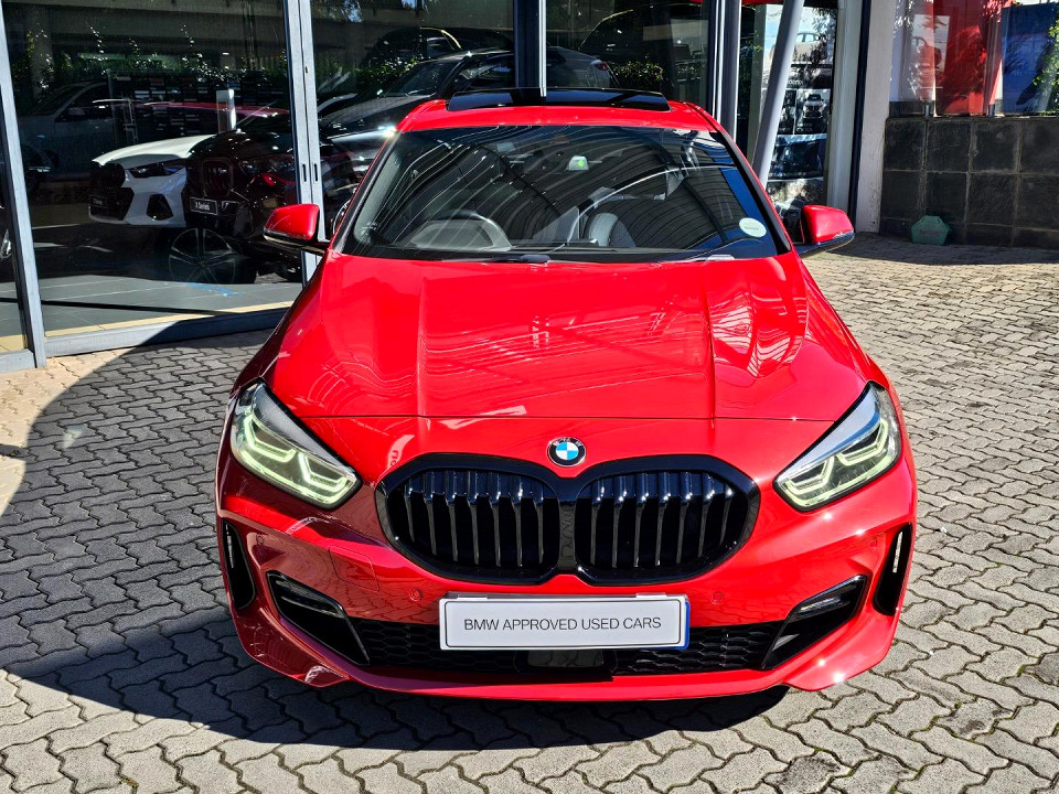 BMW 118i M Sport, image 2