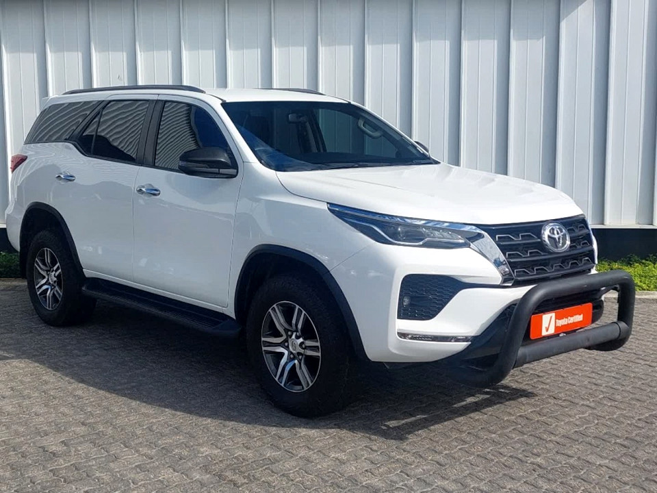 Toyota Fortuner 2.4GD-6 R/B A/T, image 1