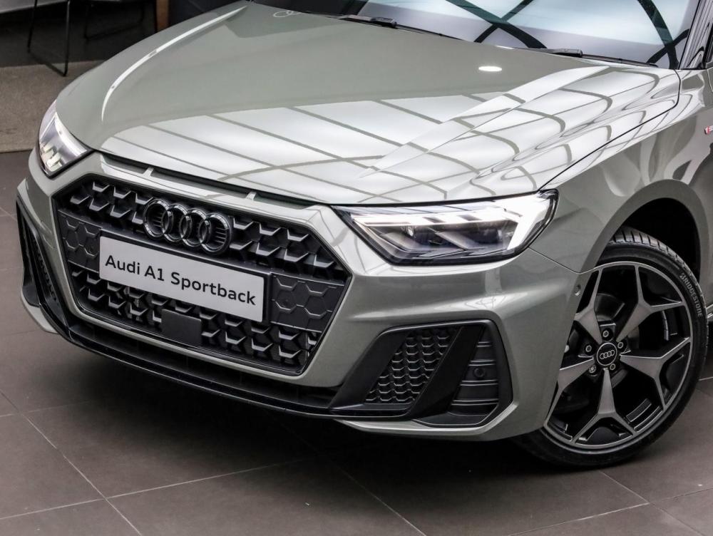 AUDI A1 SPORTBACK 30 TFSI BLACK EDITION S-TRONIC, image 2