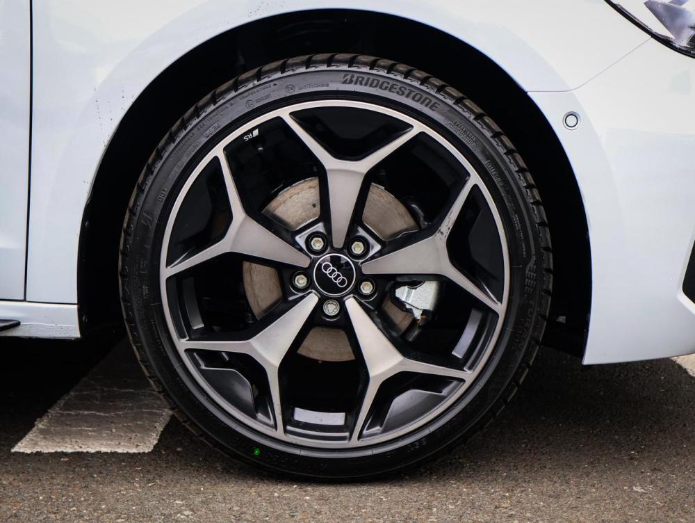 AUDI A1 SPORTBACK 30 TFSI BLACK EDITION S-TRONIC, image 2