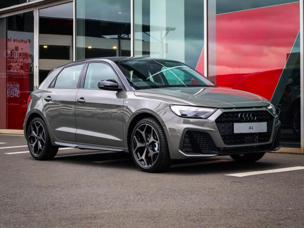AUDI A1 SPORTBACK 30 TFSI BLACK EDITION S-TRONIC, image 1