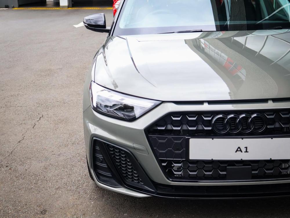 AUDI A1 SPORTBACK 30 TFSI BLACK EDITION S-TRONIC, image 2