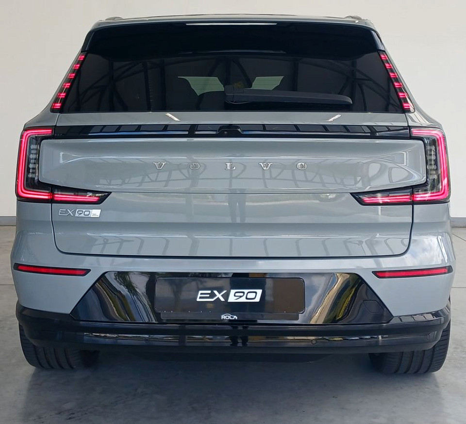 VOLVO EX90 ULTRA TWIN MOTOR PERFORMANCE, image 2
