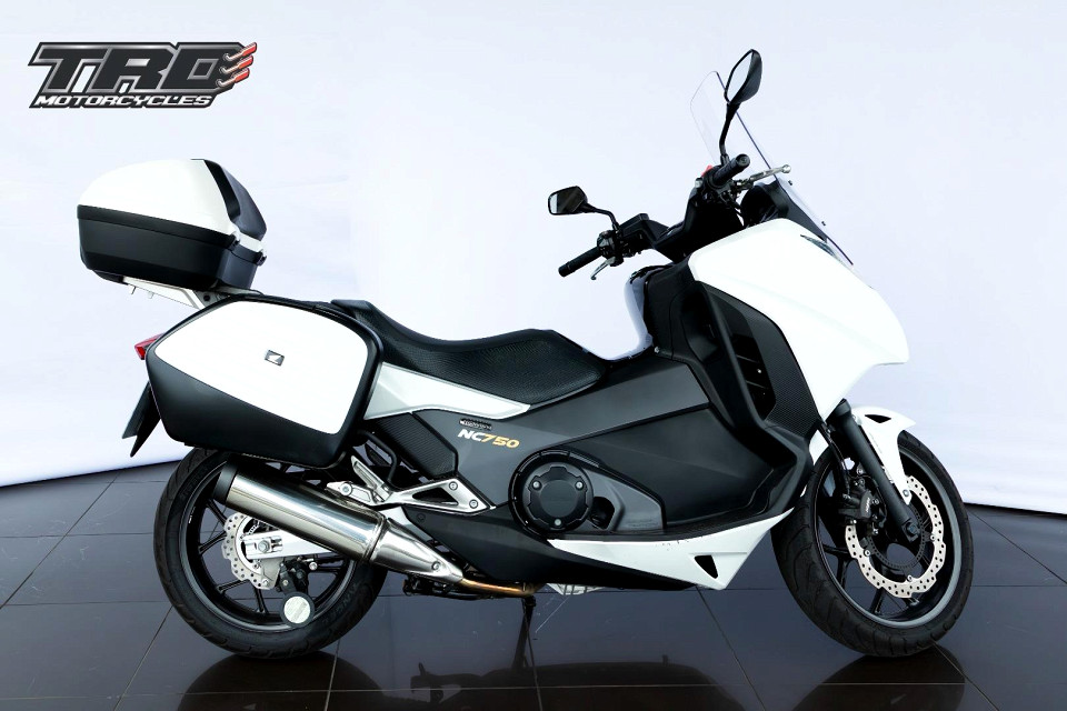 HONDA D INTERGRA TRAVELLER, image 1