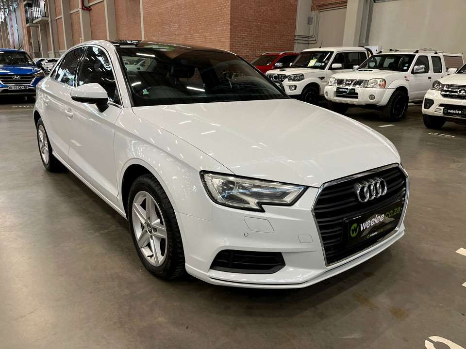 AUDI A3 1.0T FSI STRONIC (30 TFSI), image 1
