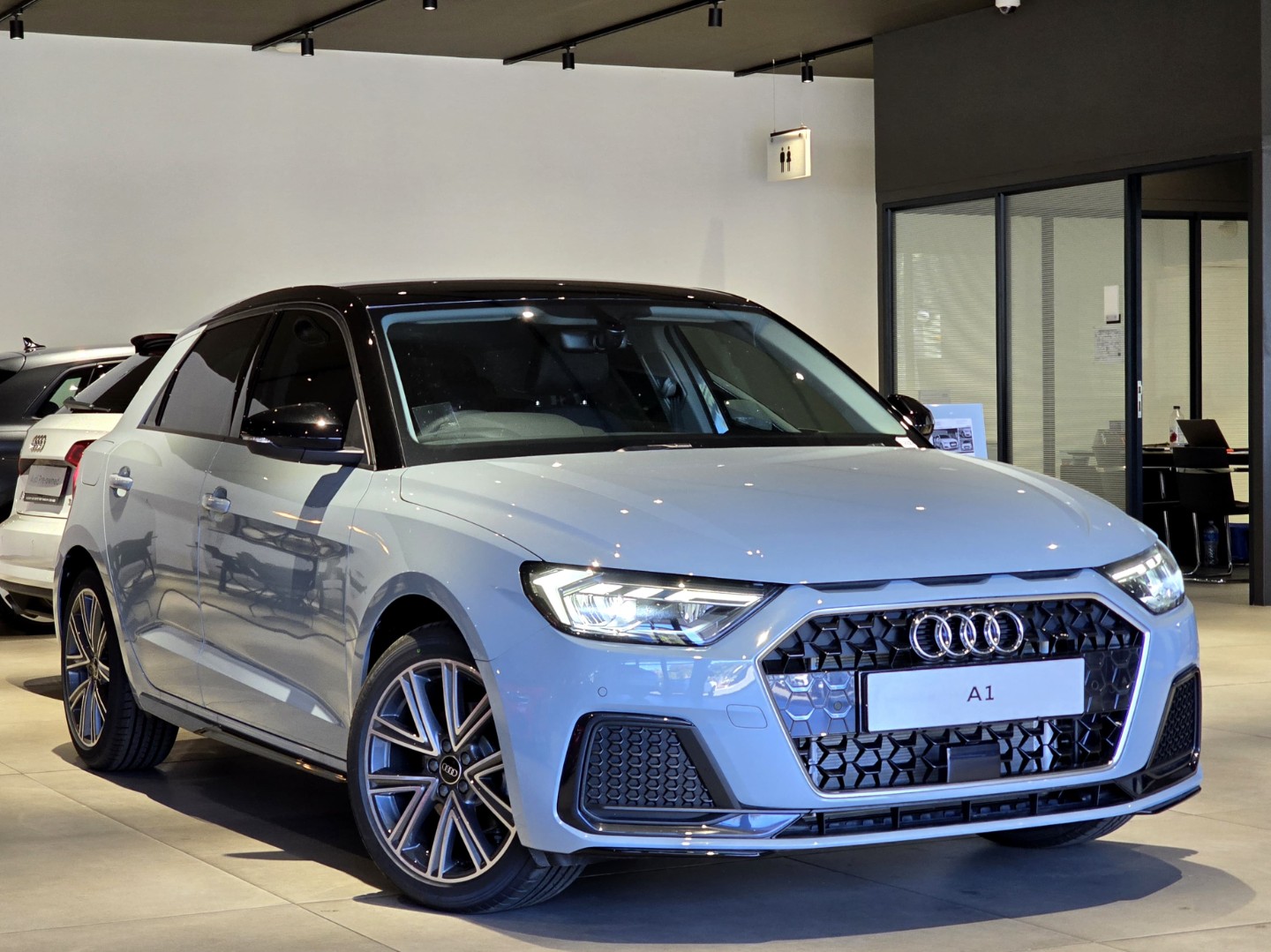 AUDI A1 SPORTBACK 30 TFSI BLACK EDITION S-TRONIC, image 1