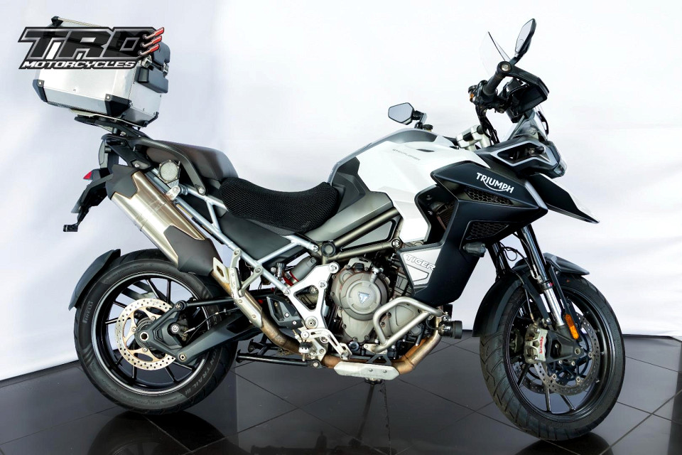 TRIUMPH Explorer, image 1