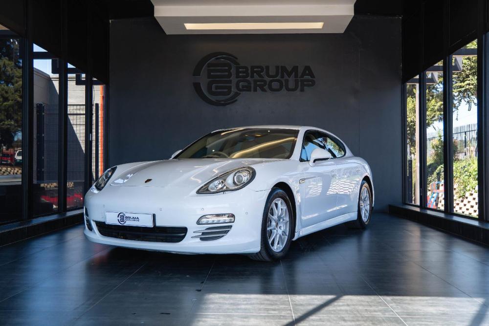 Porsche Panamera 4