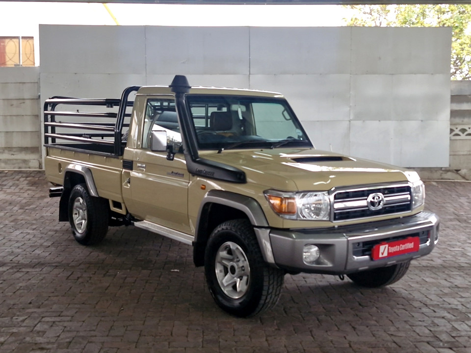 TOYOTA LAND CRUISER 79 4.5D P/U S/C, image 1