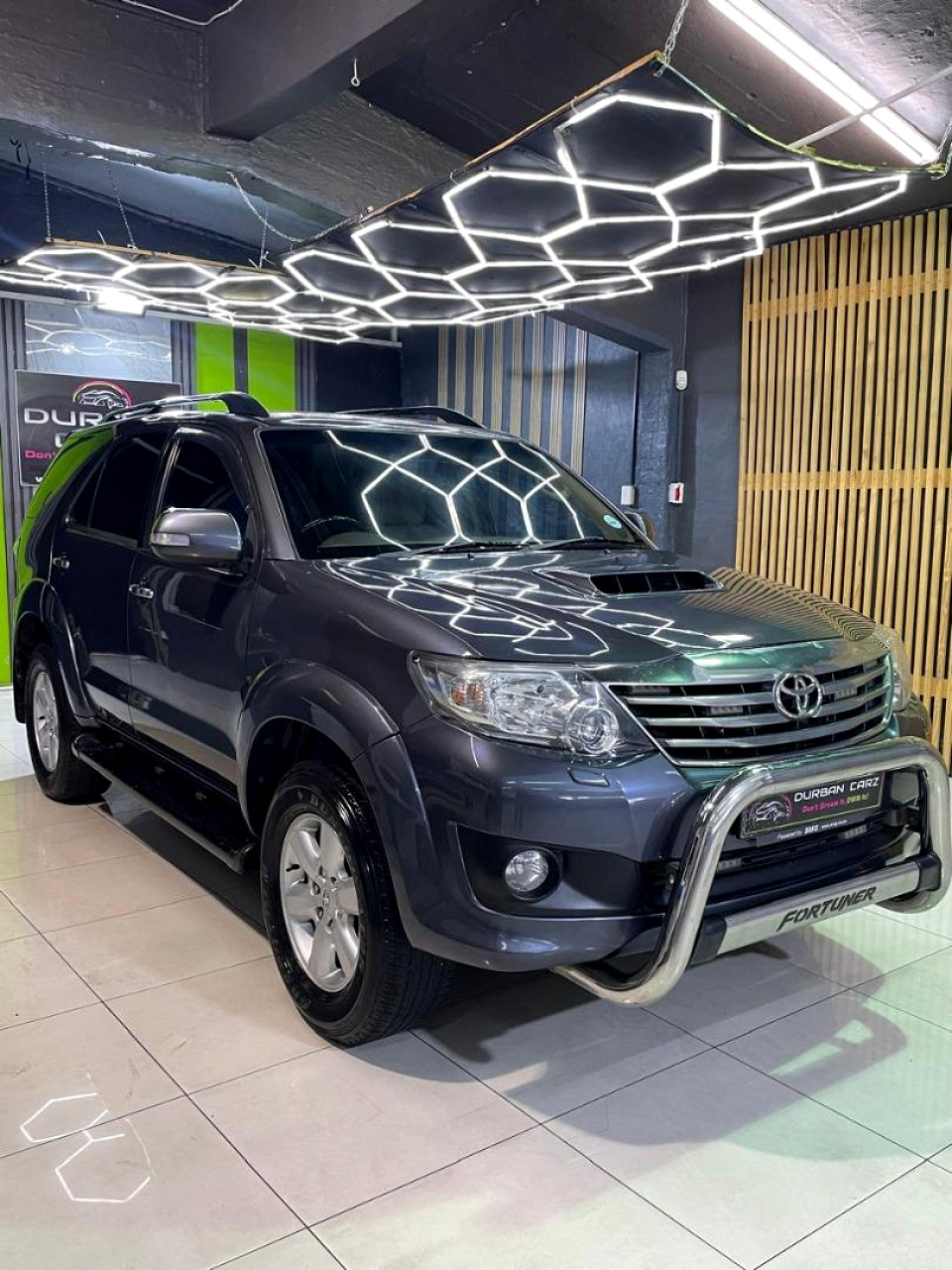 TOYOTA FORTUNER 3.0D-4D R/B , image 1