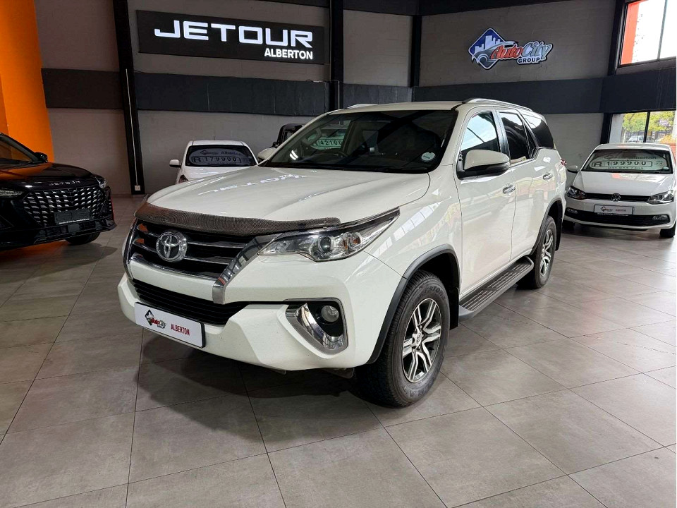 Toyota Fortuner 2.4GD-6 R/B A/T, image 1