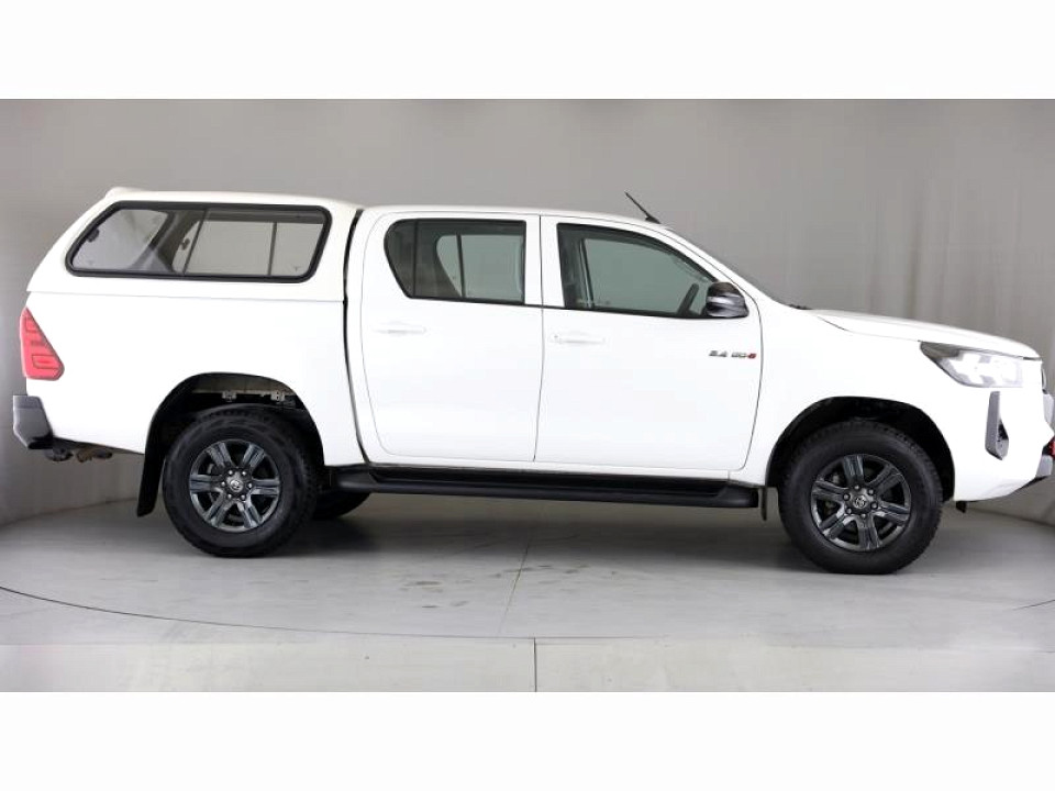 TOYOTA HILUX 2.4 GD-6 RAIDER 4X4 A/T P/U D/C, image 2