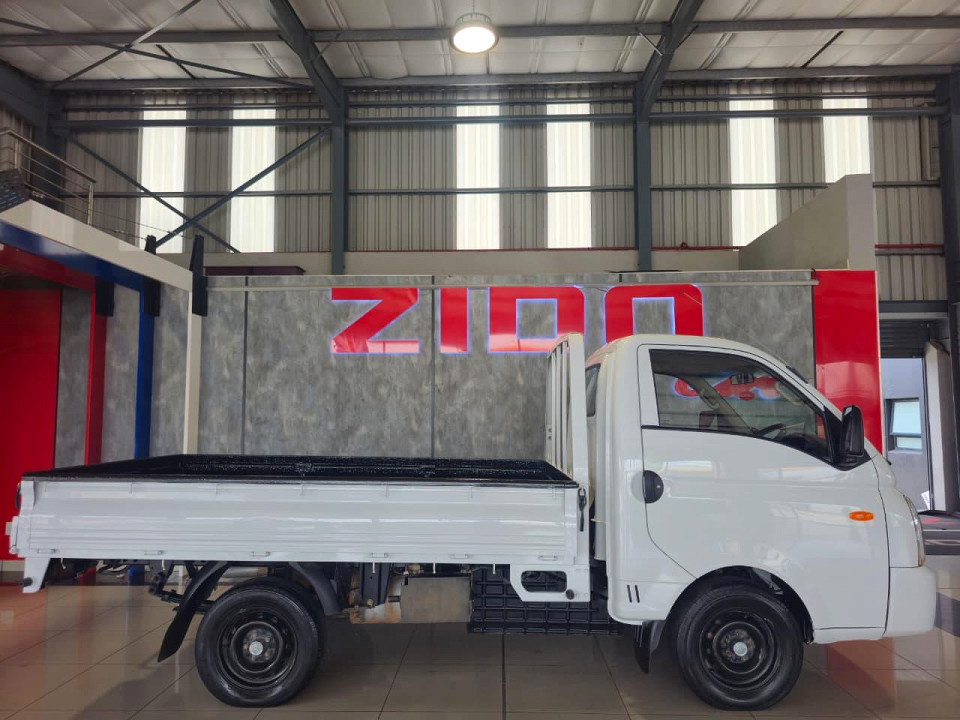 HYUNDAI H100 2.6D A/C F/C D/S, image 2