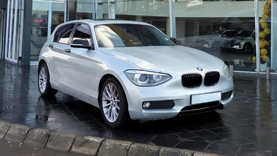 BMW 118i 5DR A/T (F20), image 1