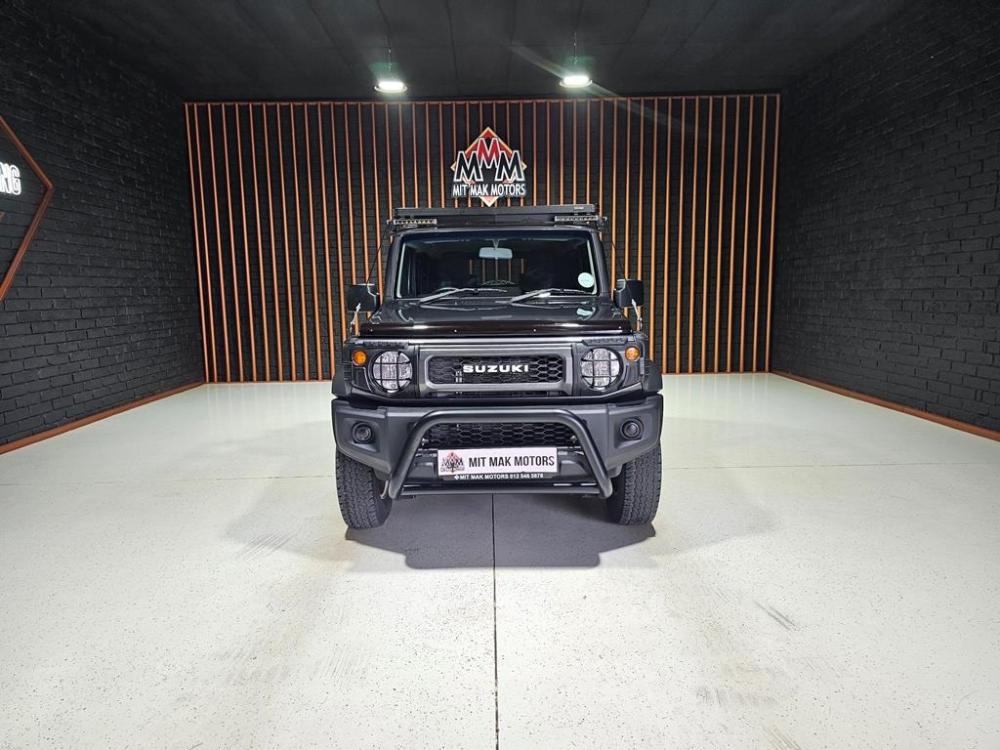 Suzuki Jimny 1.5 GL 5Dr, image 2