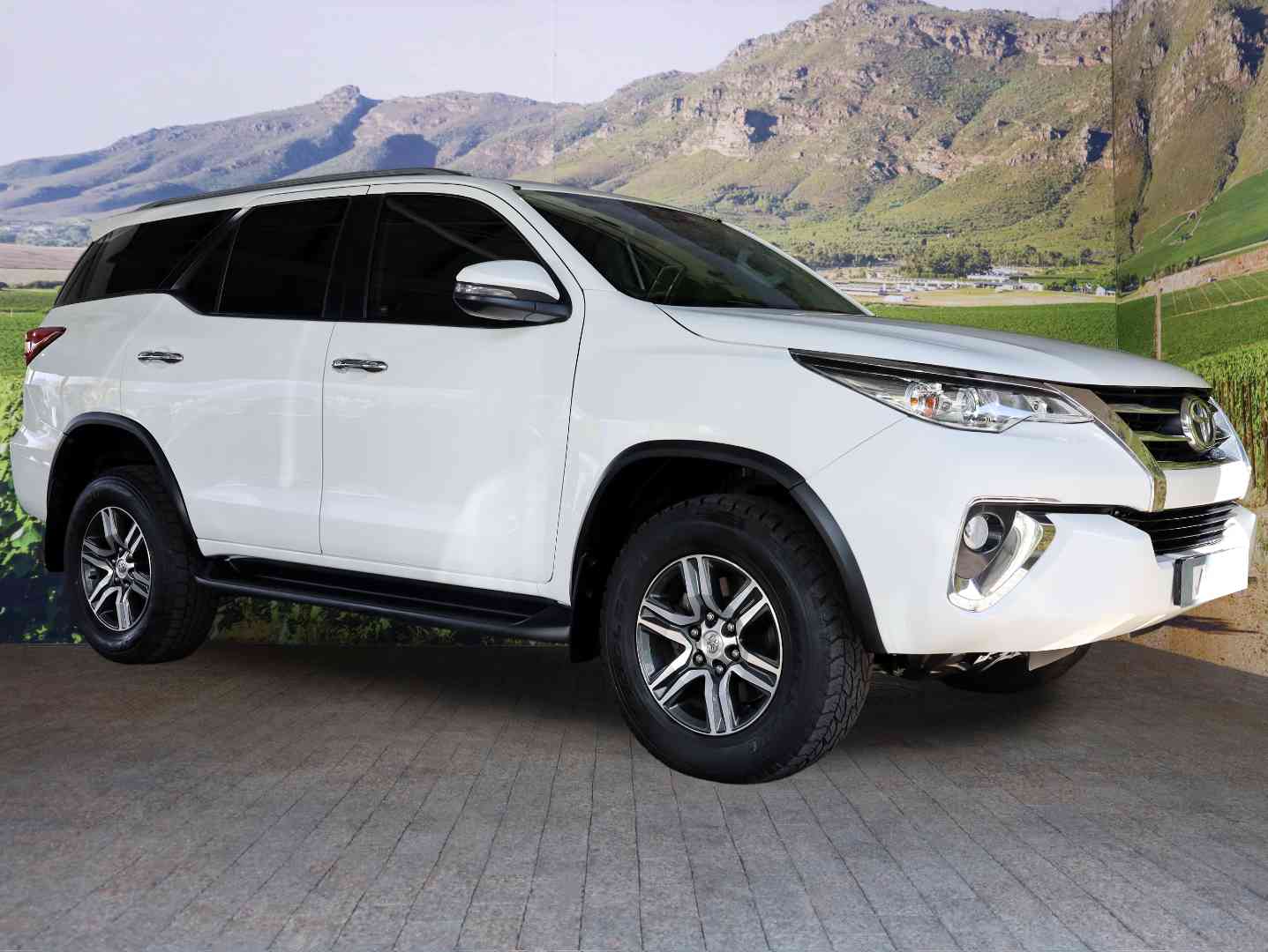 TOYOTA FORTUNER 2.4GD-6 R/B A/T, image 1