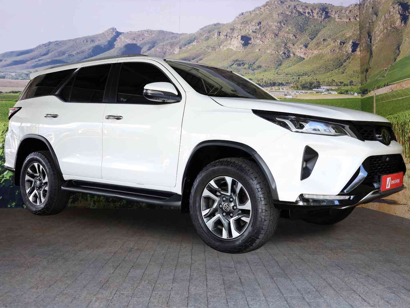TOYOTA FORTUNER 2.8GD-6 VX A/T, image 1