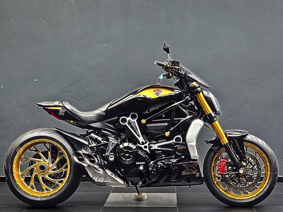 DUCATI S, image 2